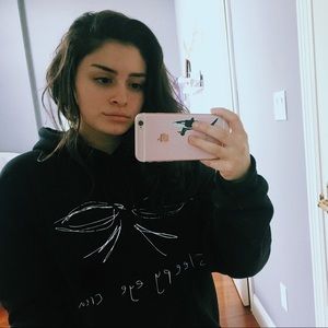 Meet your Posher, Isabella